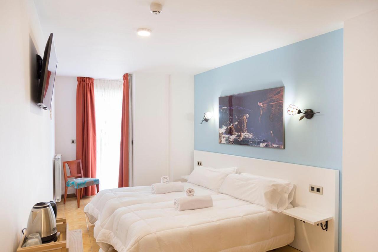 Stellae Luscofusco Hotel Santiago de Compostella Buitenkant foto
